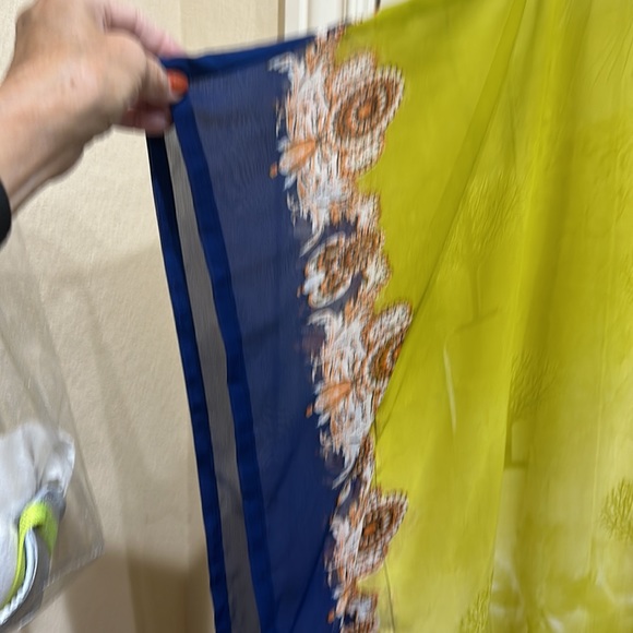 Uniti Kaftan beautiful vibrant colors - Picture 2 of 5